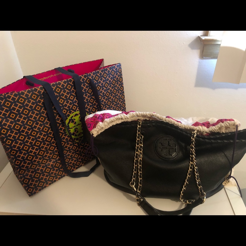 Gorgeous Tory Burch purse